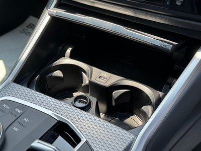 2025 BMW 3 SERIES — миниатюра 30