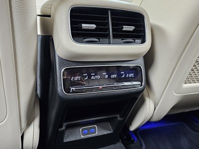 2025 Mercedes-BENZ GLE thumbnail 31