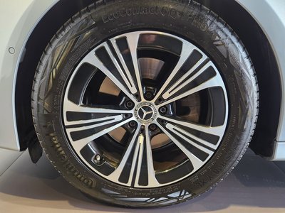 MERCEDES-BENZ E-CLASS - 6