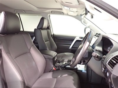 TOYOTA LAND CRUISER PRADO - 6