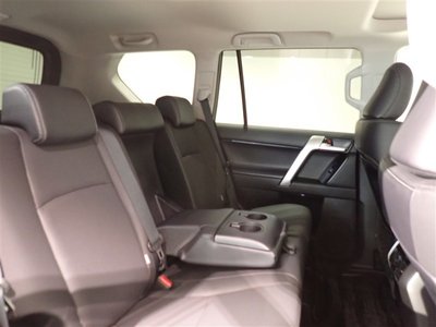 TOYOTA LAND CRUISER PRADO - 8