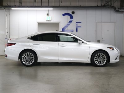 2023 Lexus ES — миниатюра 12