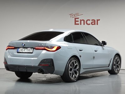 2024 BMW 4 SERIES 照片 2