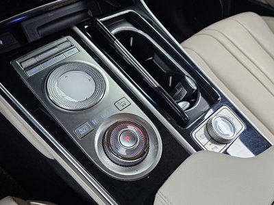 صورة 9 لـ 2021 Genesis GV80
