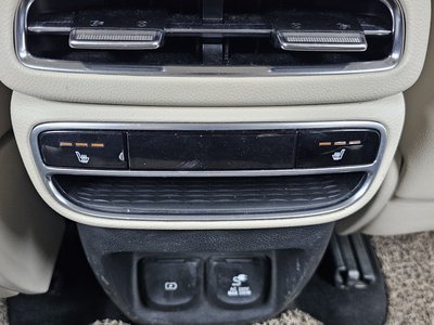 2021 Genesis GV80 — миниатюра 19