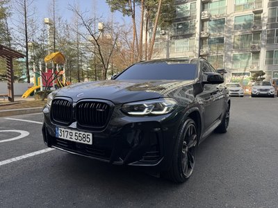 2022 BMW X4 照片 1