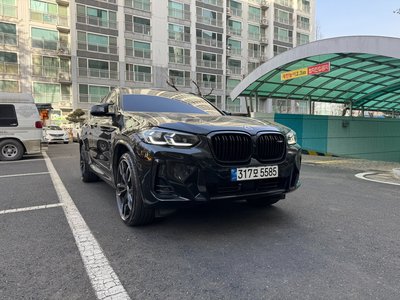2022 BMW X4 thumbnail 11