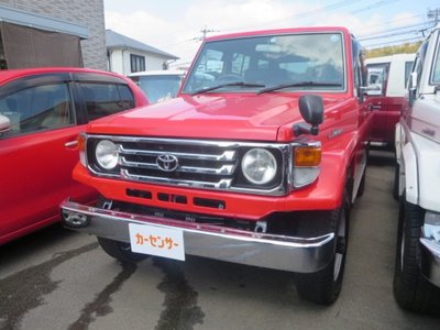 TOYOTA LAND CRUISER 70