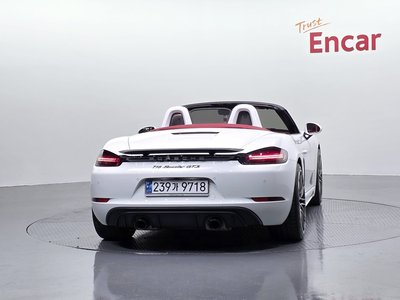 PORSCHE 718 - 4