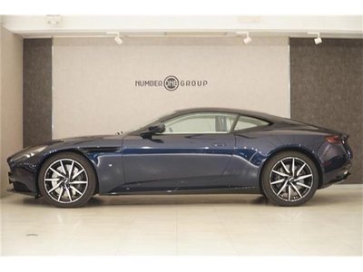 ASTON MARTIN DB11 - 8