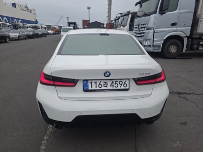 2025 BMW 3 SERIES 照片 2