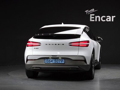 صورة 4 لـ 2022 Genesis GV60