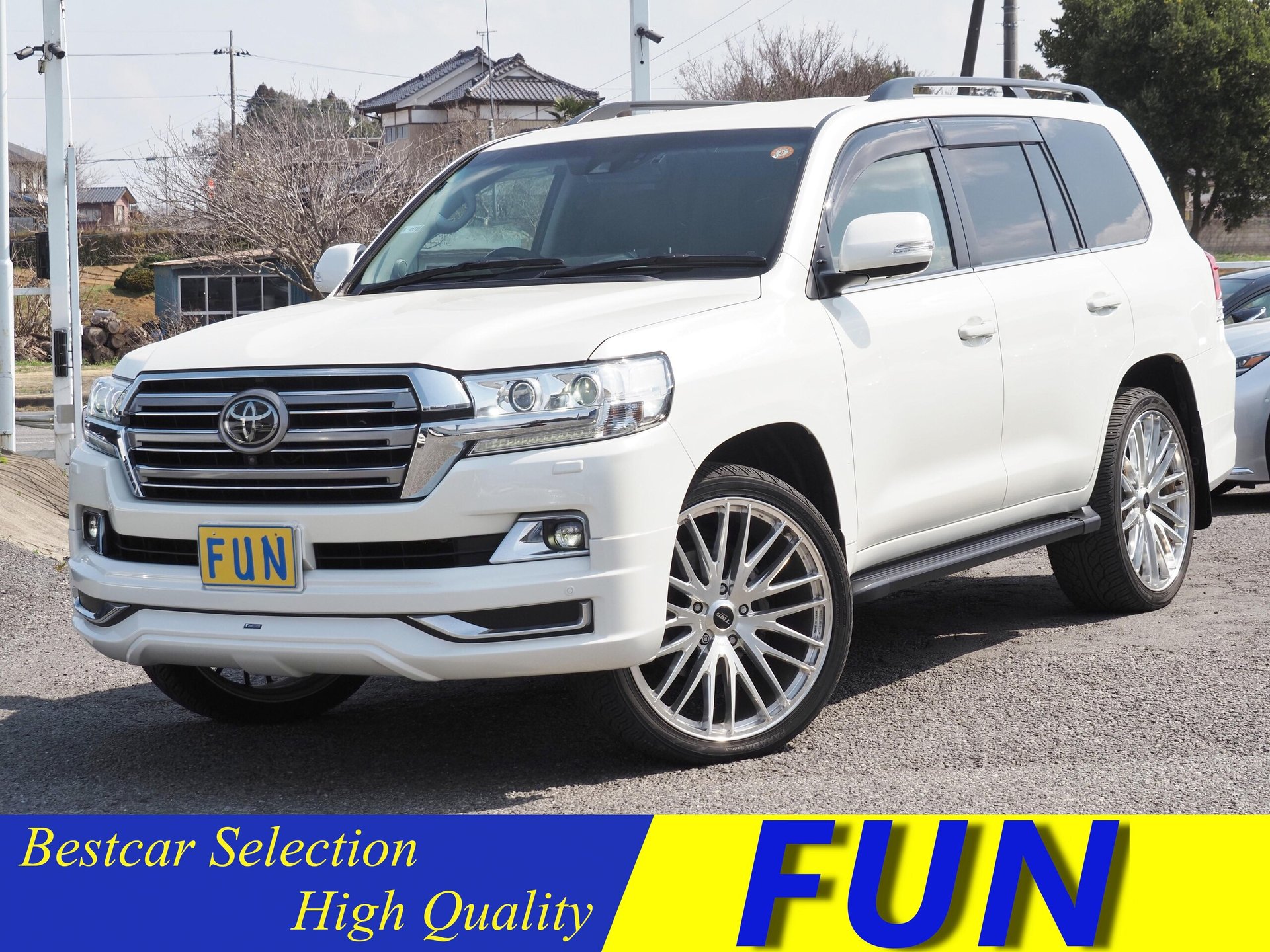 TOYOTA LAND CRUISER 200 - View 1