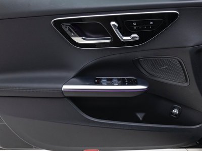 2025 MERCEDES-BENZ C-CLASS 缩略图 15
