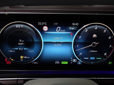 MERCEDES-BENZ GLS - 8