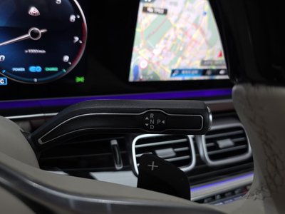MERCEDES-BENZ GLS - 9