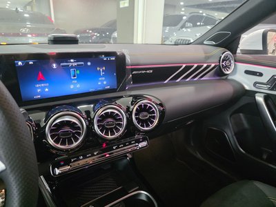 2025 Mercedes-BENZ CLA photo 5