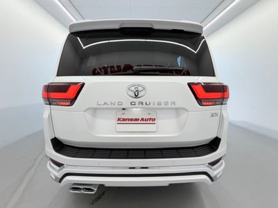 TOYOTA LAND CRUISER - 3