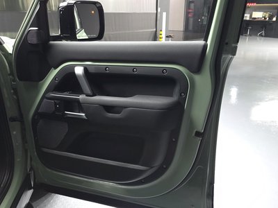 2023 LAND Rover DEFENDER thumbnail 17