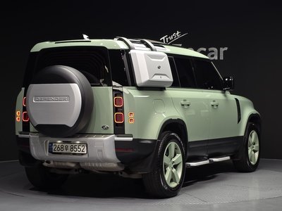 LAND ROVER DEFENDER - 4