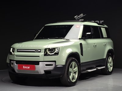 LAND ROVER DEFENDER - 1