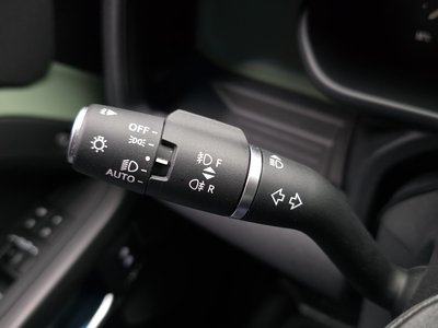 2023 LAND Rover DEFENDER thumbnail 29