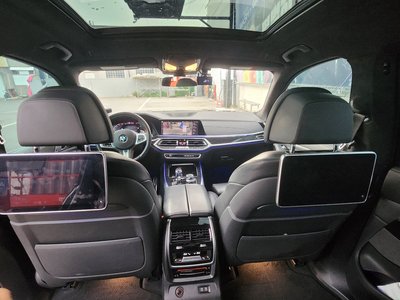 2020 BMW X7 photo 9
