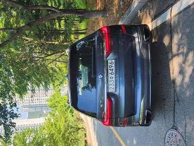 2020 BMW X7 photo 3