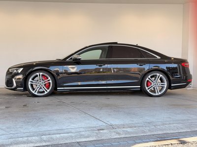 AUDI S8 - 9