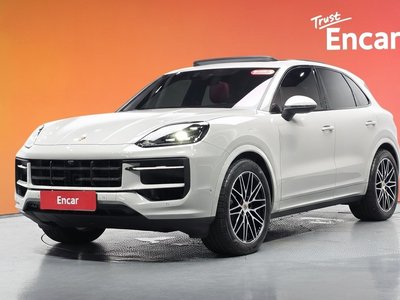 صورة 1 لـ 2024 Porsche CAYENNE