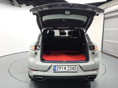 2024 Porsche CAYENNE thumbnail 27