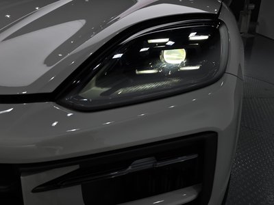 صورة 10 لـ 2024 Porsche CAYENNE