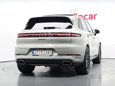 صورة 4 لـ 2024 Porsche CAYENNE