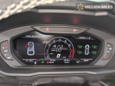 LAMBORGHINI URUS - 6