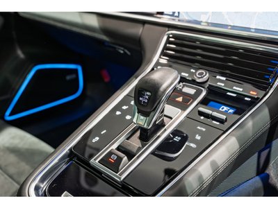 PORSCHE PANAMERA - 7