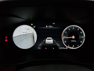 صورة 8 لـ 2021 Genesis THE NEW G70