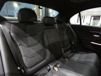 صورة مصغرة 38 لـ 2024 Mercedes-BENZ C-CLASS AMG
