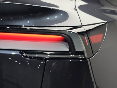 2026 Tesla MODEL Y 照片 10