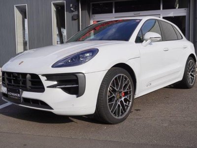 PORSCHE MACAN - 8