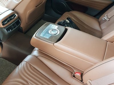 GENESIS G80 (RG3) - 10