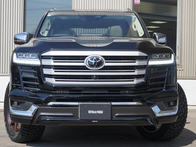 TOYOTA LAND CRUISER 300 - 6