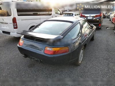 PORSCHE 928 - 5
