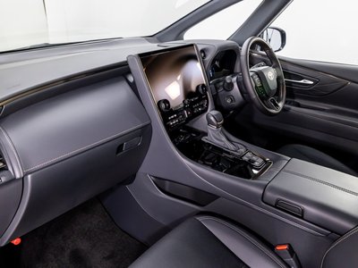 2026 Toyota ALPHARD — миниатюра 28