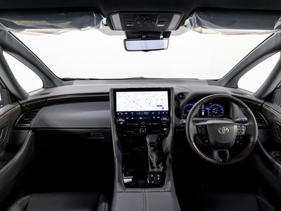 2026 Toyota ALPHARD — фото 3