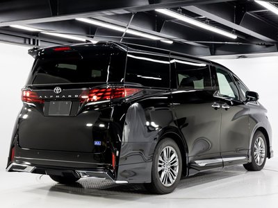 2026 Toyota ALPHARD — фото 2