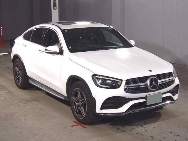 MERCEDES-BENZ GLC - View 1
