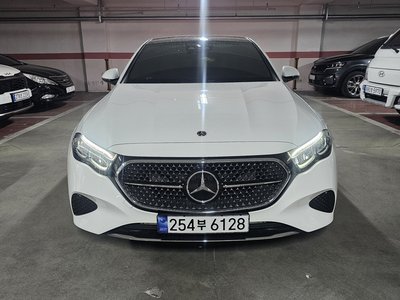 MERCEDES-BENZ E-CLASS - 2