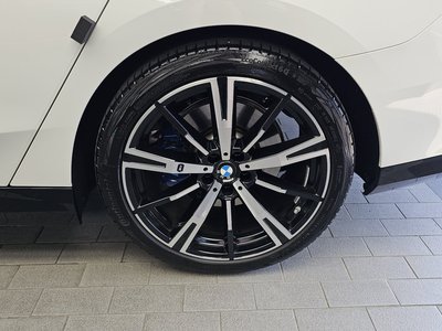 2024 BMW 5 SERIES 照片 8