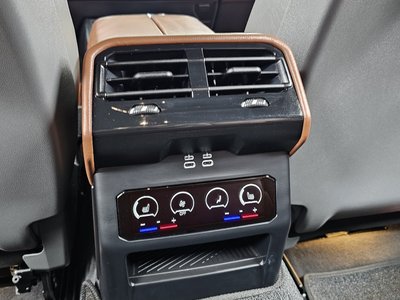 صورة مصغرة 25 لـ 2024 BMW 5 SERIES