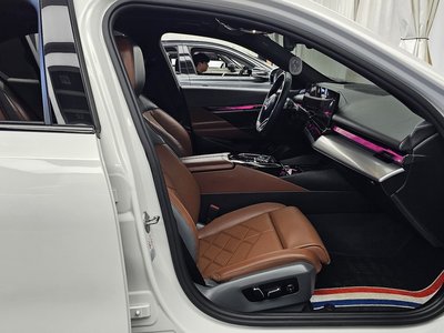 صورة مصغرة 17 لـ 2024 BMW 5 SERIES